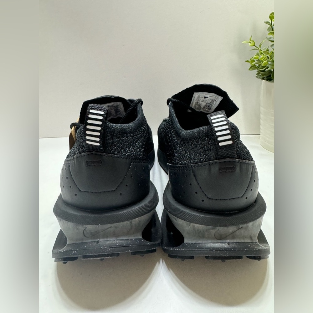 NEW Nike Air Max Flyknit Racer Anthracite Men's Shoes Black FD2764-001 Size 11 - Picture 4 of 10